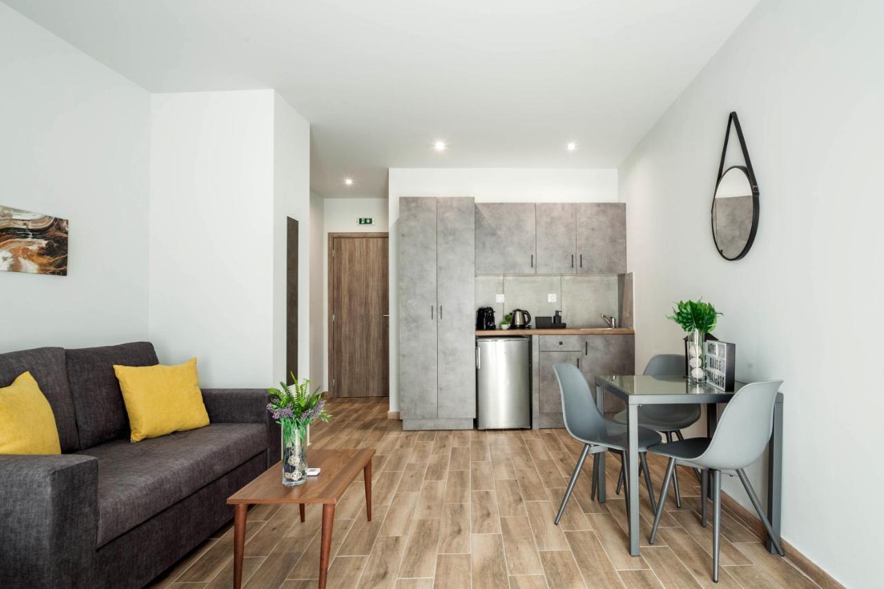 Raise Heraklion Boutique Apartments エクステリア 写真